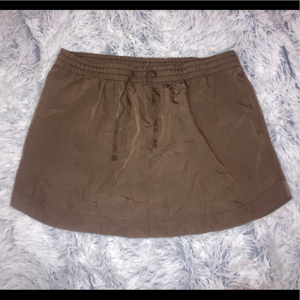 Old Navy M Brown Lightweight Mini Skirt